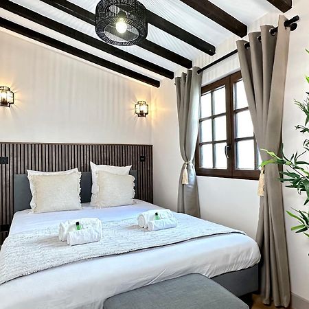 Le Marais' Finest Luxurious Apartment Paris Exterior foto